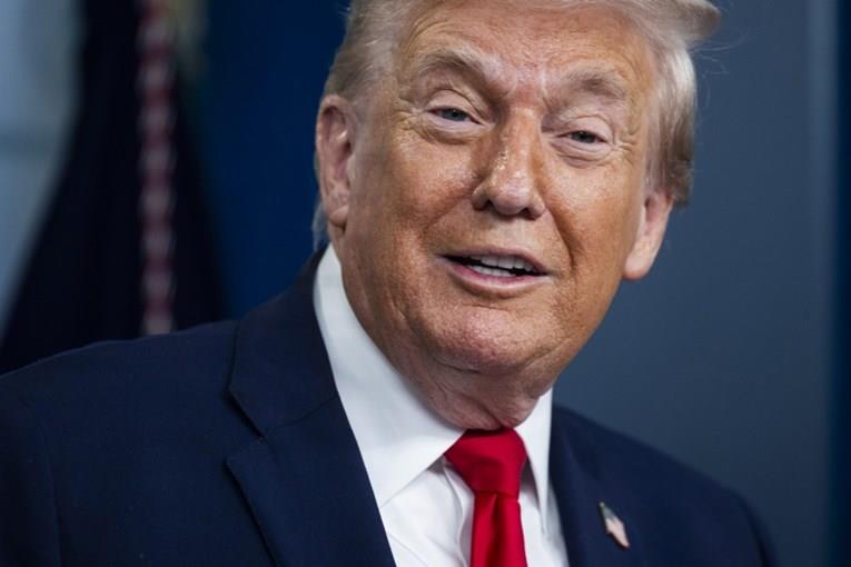 Трамп инспириран од Париз- планира изградба на најголемата триумфална капија во Вашингтон