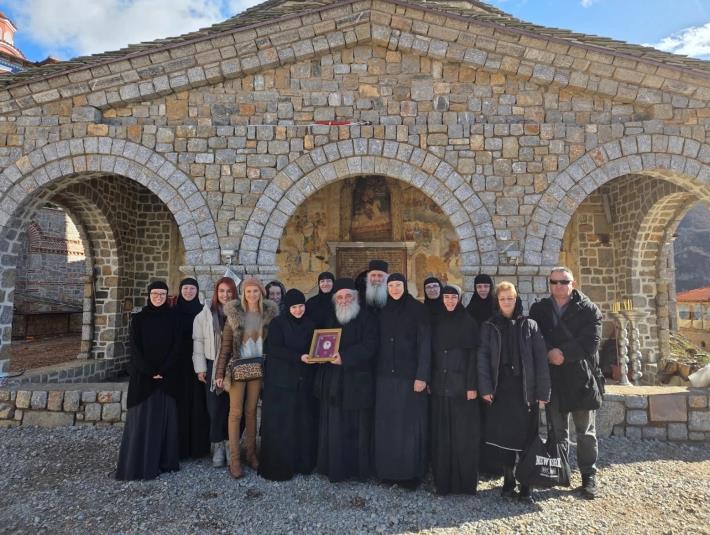 Мошти од Свети Василиј пристигнаа во манастирот во Рајчица, дар од Православната црква на Романија