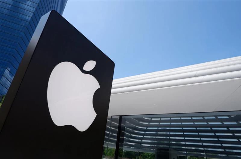 „Apple“ го копира „Samsung“?