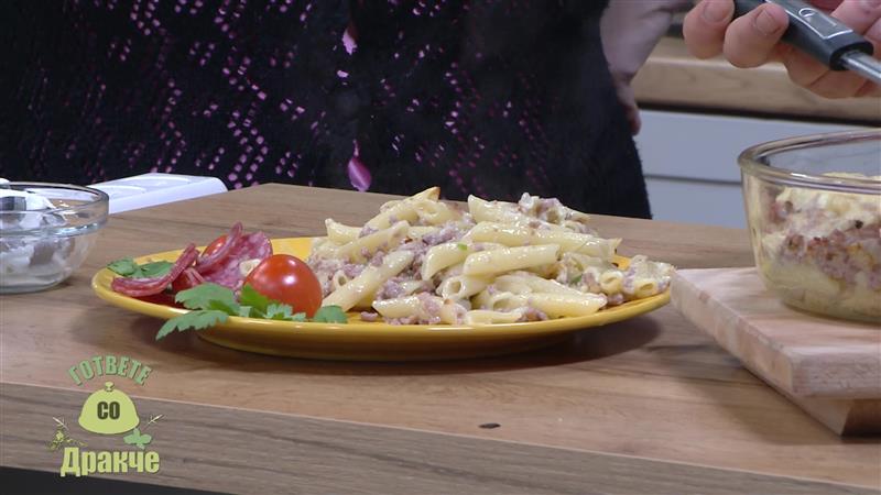 „Гответе со Дракче“ - Макарони со мелено месо