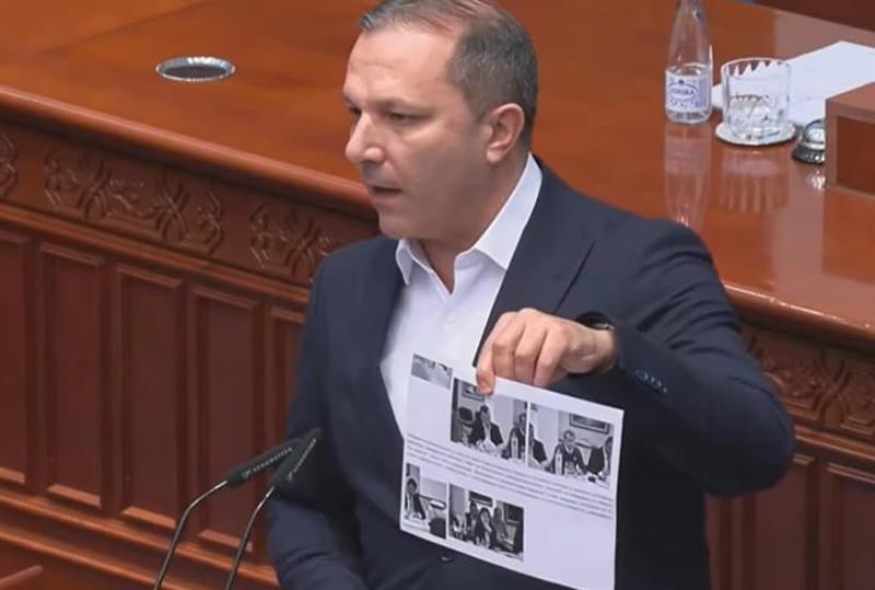 Пратениците на СДСМ ја напуштија собраниската седница откако власта одби законот за минимална плата да го стави на дневен ред