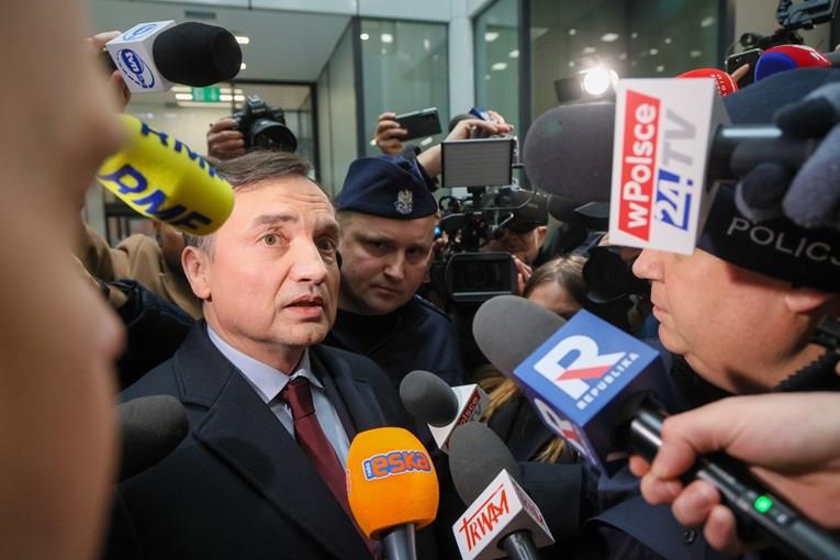 Полска бара европска потерница за апсење на поранешен министер, кому Орбан му дал азил 