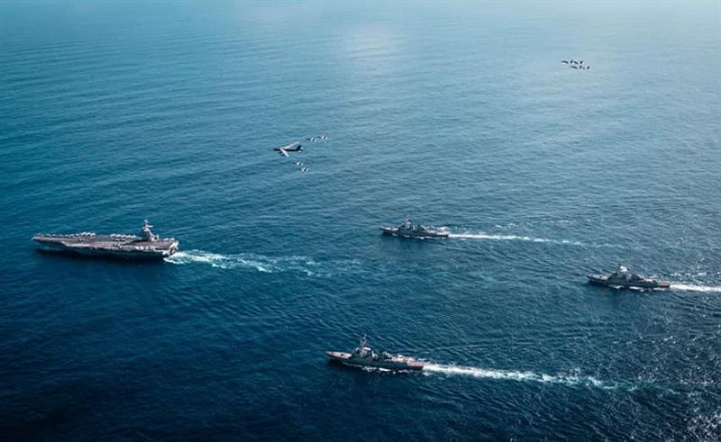 Американски воен брод се судри со танкер додека полнеле гориво, има повредени 
