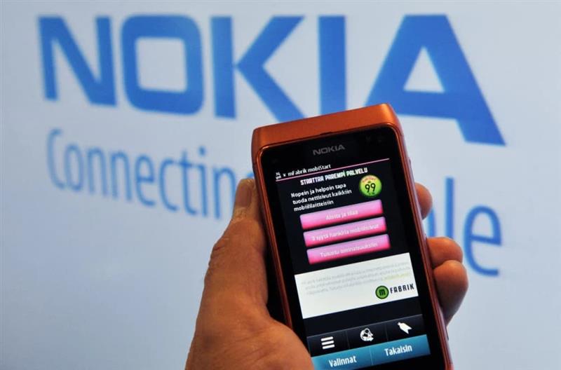 Видео: Нов живот за легендарниот телефон на „Nokia“
