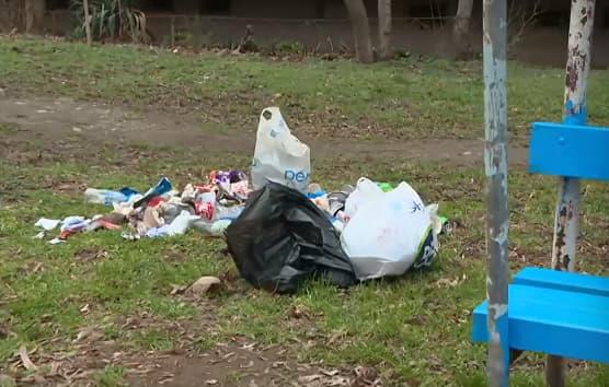 Покрај канта за ѓубре во Софија е пронајдено новороденче- го пронашле комуналците во кеса