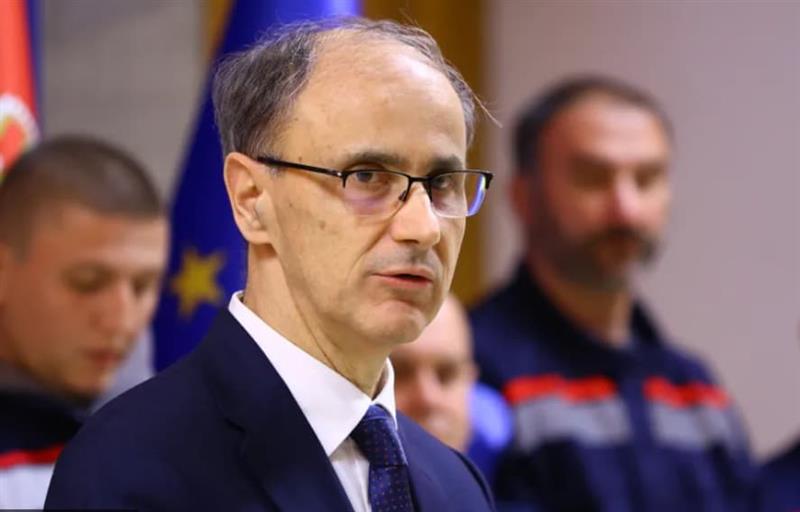 Српскиот премиер: Размислувам за реконструкција на владата, некои министри работат само на Инстаграм 