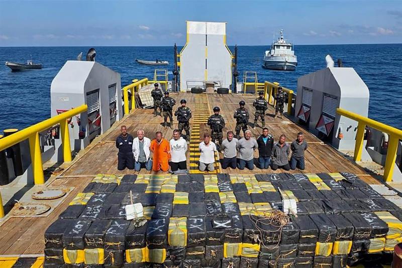 Салвадорската морнарица заплени рекордни 6,6 тони кокаин во Пацификот