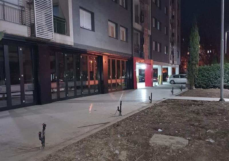 Отстранета е дивоградбата на познат ресторан во Аеродром 