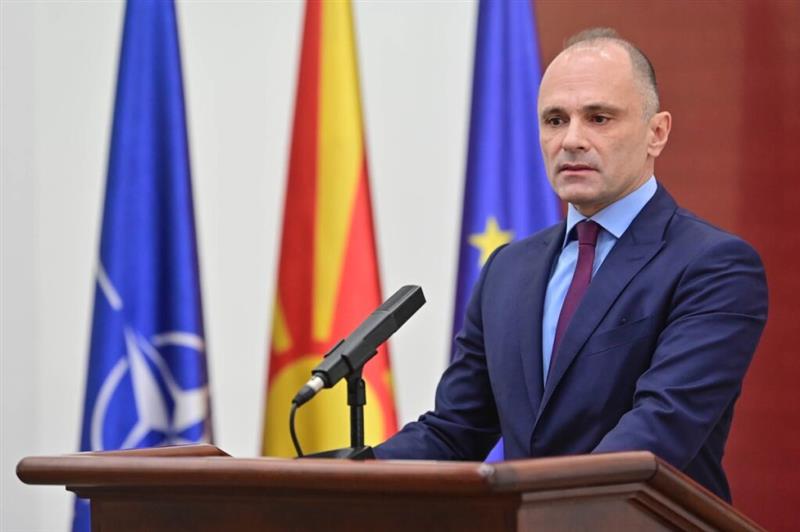 Филипче: Во време на војни, членството во НАТО ја штити Македонија