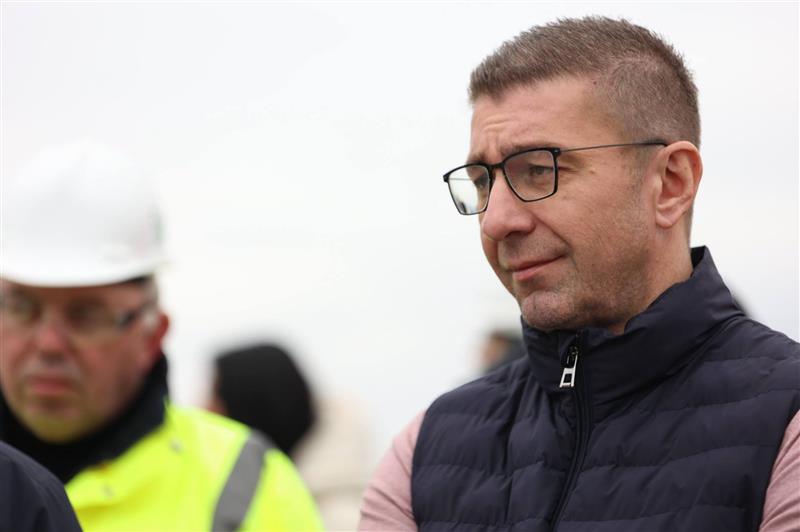 Премиерот Мицкоски на поставување камен-темелник на нов кампус на Универзитетот „Мајка Тереза“-Скопје