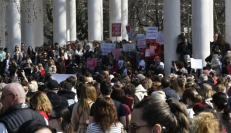 „Нема да нè снема“ – Осмомартовски марш за женските права во Скопје