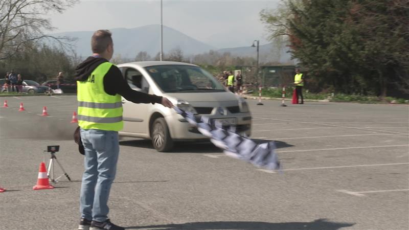 Во Скопје денеска се одржа женско рели, учествуваа над 100 натпреварувачки