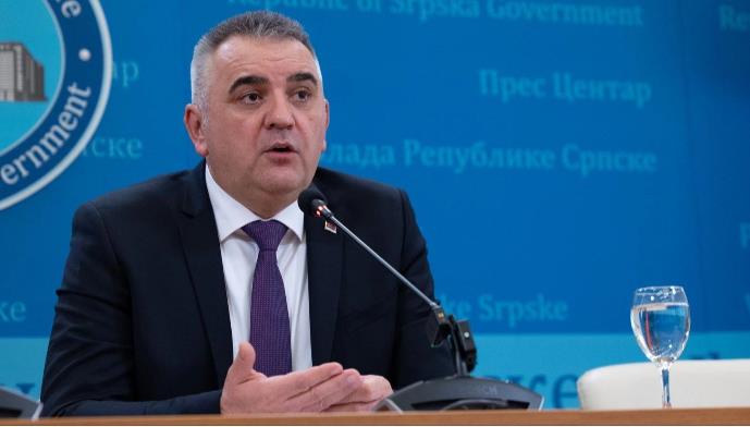 Премиерот на Република Српска, Саво Миниќ, поднесе оставка