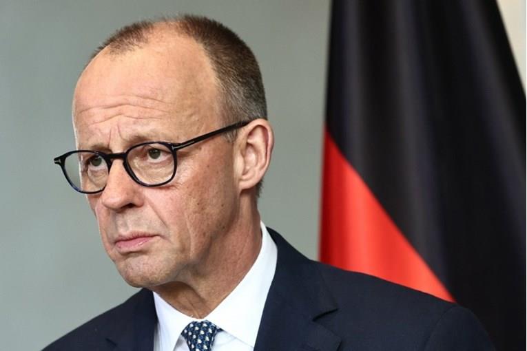 Мерц: НАТО служи за одбрана, а не за напади 