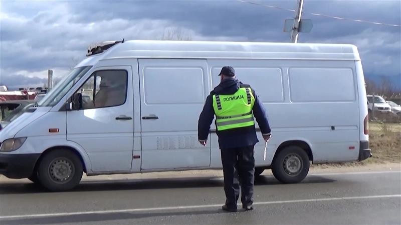 За продолжениот викенд изречени дури 1.700 казни за сообраќајни прекршоци, 60 лица лишени од слобода