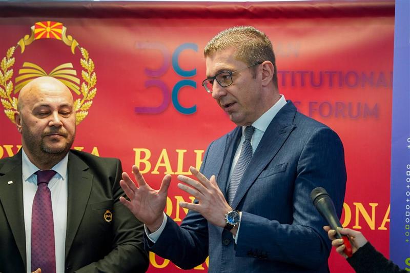 Мицкоски: Од денес 3 денари попуст на сите бензински на ОКТА, во овој момент имаме апсолутно најниски цени на горива во Европа