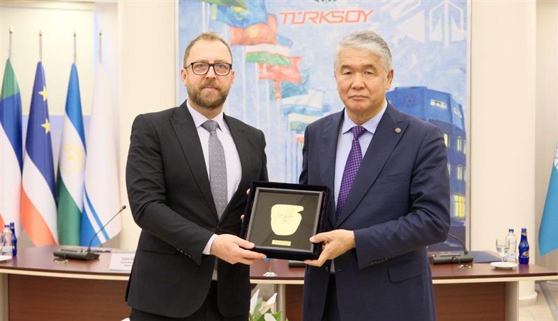 Македонија и ТУРКСОЈ потпишаа Меморандум за зајакнување на културната соработка