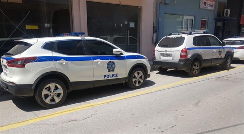 Ужас во Грција: Ги криел мртвите мајка и сестра, го уапсиле за убиство откако ги нашле нивните распаднати тела 