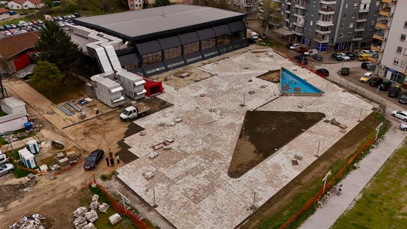 Просторот пред салата „Расадник“  добива нов, урбан лик