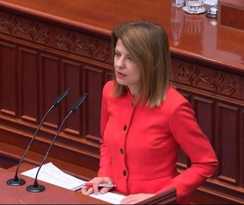 Лукаревска: СДСМ поднесе предлог-закон за намалување на ДДВ-то за горивата од 18 на 5%