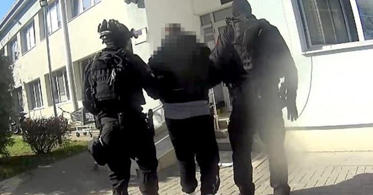 Приведени тројца скопјани барани со потерница