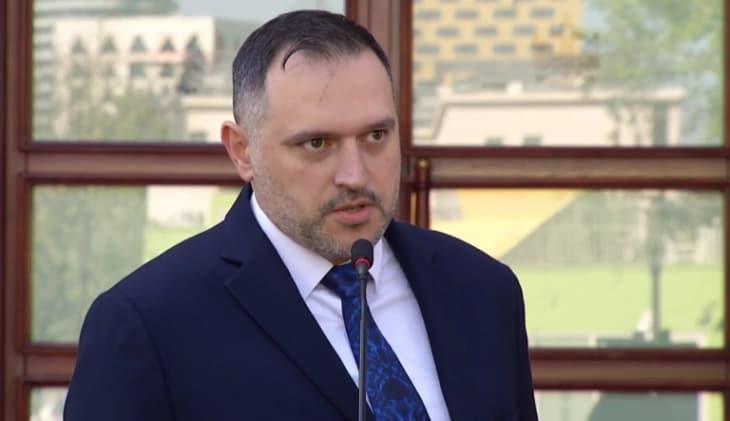 Албанија го отвора патот за производство на бродови и борбени беспилотни летала 