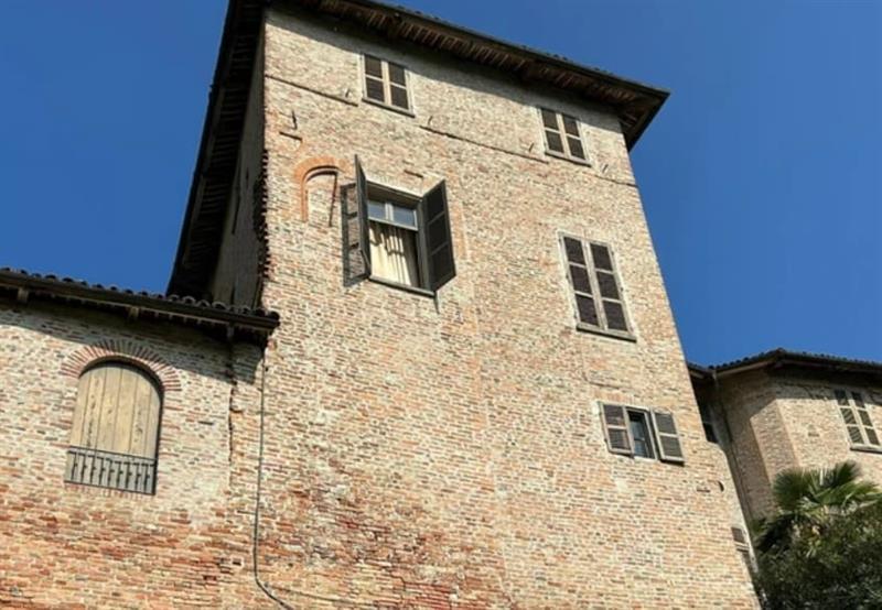 Драма во Италија: Албанец ја уби поранешната жена и нејзиниот партнер, па скокна од замок