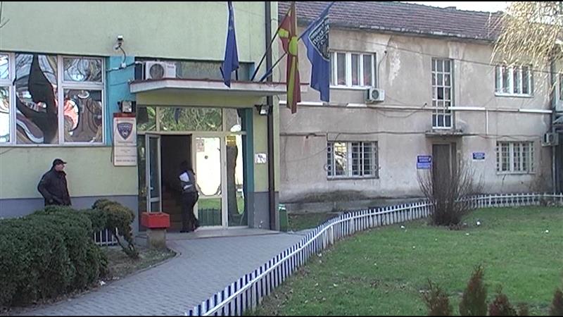 Тинејџери повредени пред средно училиште во Тетово – пронајдени се нож и шрафцигер