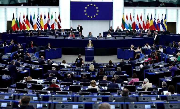 Европската комисија: Доколку САД го прекршат договорот, ЕУ ќе ги заштити своите интереси 