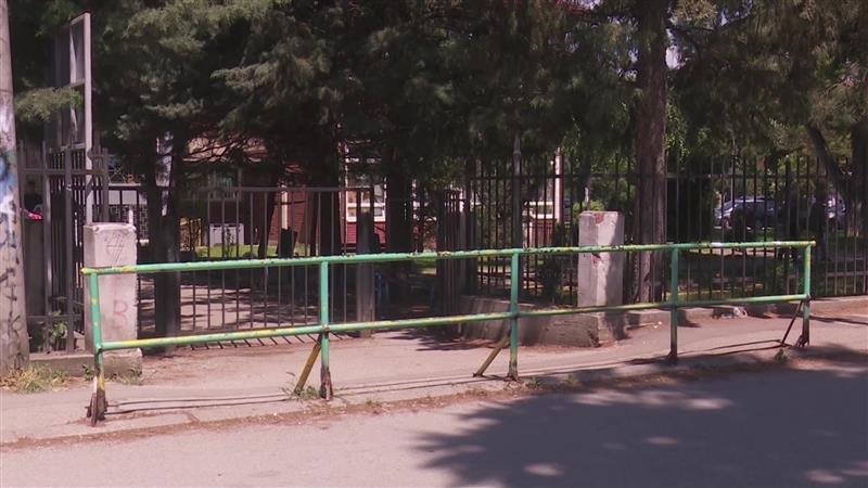 Кривични пријави против шест родители за запуштање на дете 