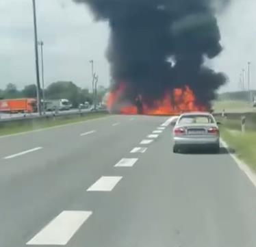 Во сообраќајка во Хрватска возач на камион од Македонија изгорел во кабината