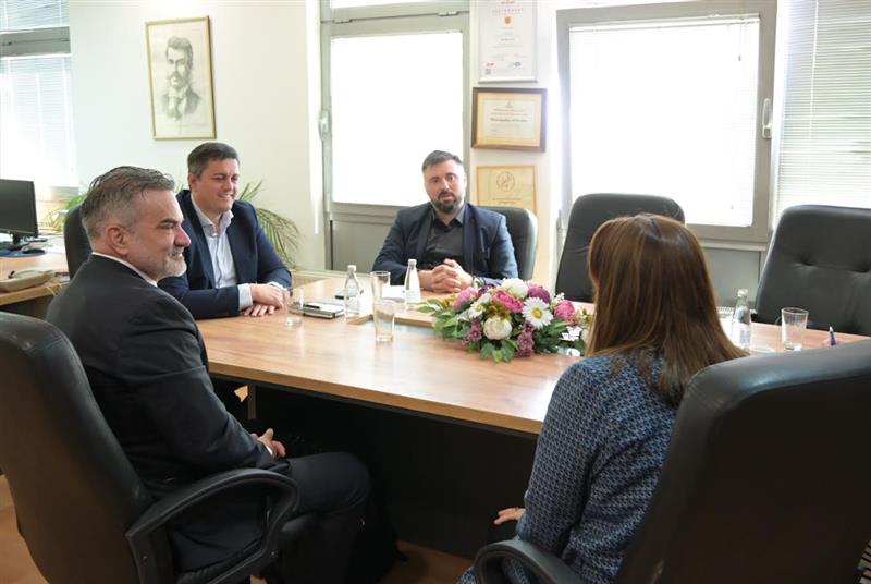 На посета кај градоначалникот Георгиевски делегација од Амбасадата на САД во Македонија