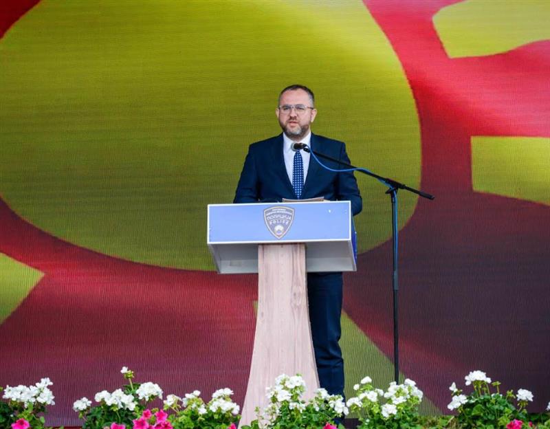 Тошковски за денот на македонската полиција: Модернизација, реформи и бескомпромисна борба