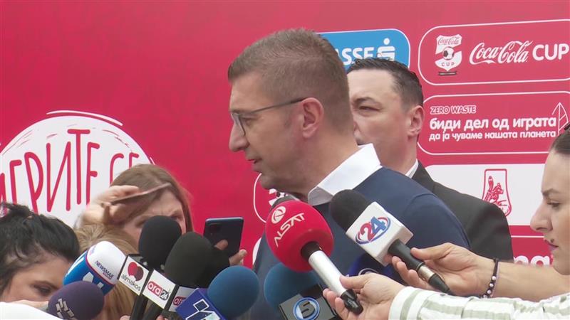 Мицкоски нема големи очекувања од новата бугарска влада, го покани Радев да ја посети Македонија 