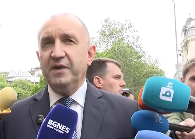 Бугарската влада положи заклетва – Румен Радев избран за премиер 