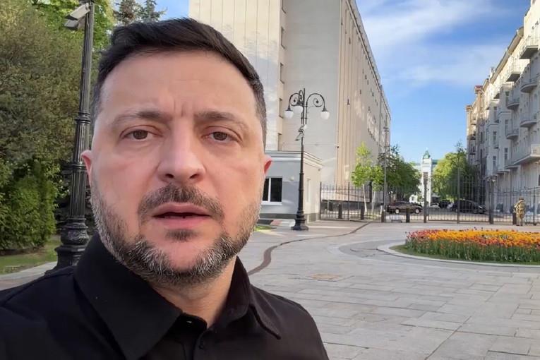 Зеленски го потврди тридневното примирје и му се заблагодари на Трамп 