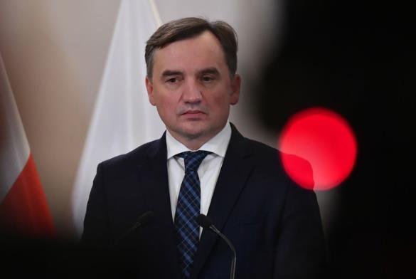Полска за поранешниот министер за правда: Кој документ му дозволил влез во САД?