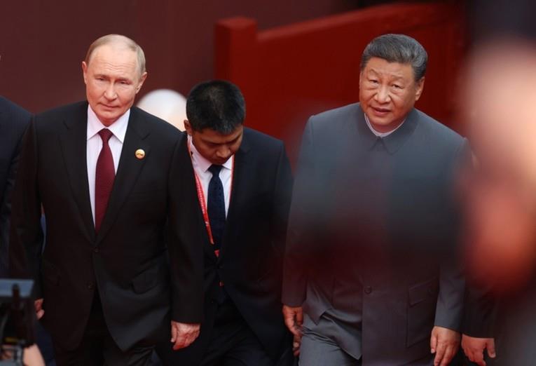 Во Кина наскоро пристигнува и Путин