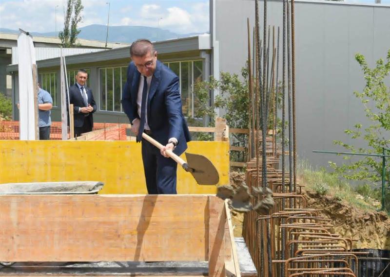Мицкоски: Започна доградбата на ООУ „Јоаким Крчовски“ во Ѓорче Петров