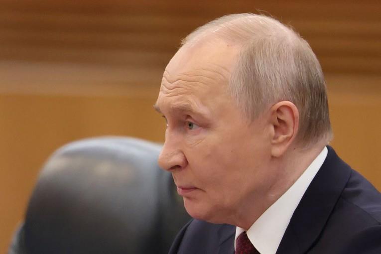 Путин: Нуклеарното оружје е последното средство