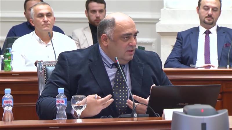 Филипче ја прифати оставката на Рубин Земон од ИО на СДСМ