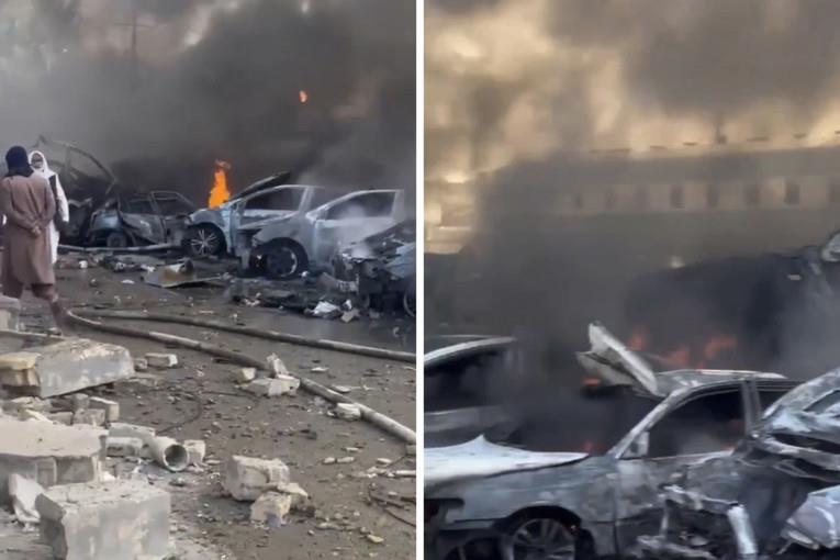 Најмалку 24 загинати во бомбашки напад во Пакистан- целта требало да биде воз (ВИДЕО)