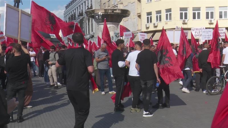 Се „крчка“ предлогот за правосуден на албански – Меџити не потврдува кога ќе има конечно решение