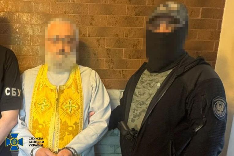 Свештеник во Украина е обвинет за велепредавство- го наведувал рускиот напад на Одеса 