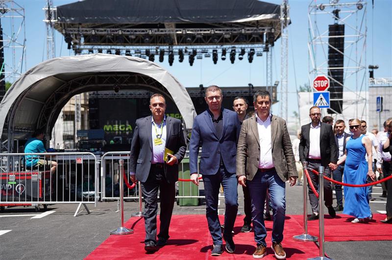 Мицкоски: Започна со работа првиот модерен трговски центар „Mega Shopping Park“ во Гевгелија