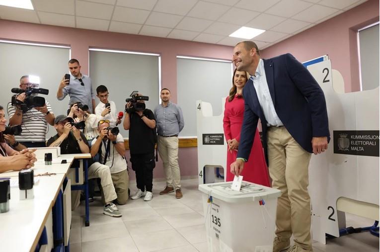 Лабуристите победија на изборите на Малта