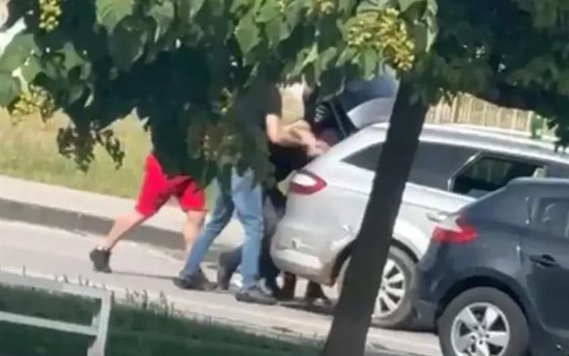 Киднапираа маж среде бел ден и го пикнаа во багажник- драма пред Арената во Загреб (ВИДЕО)