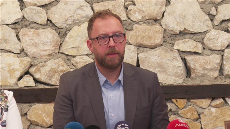 Љутков: Скопското Кале ќе биде во во полн сјај