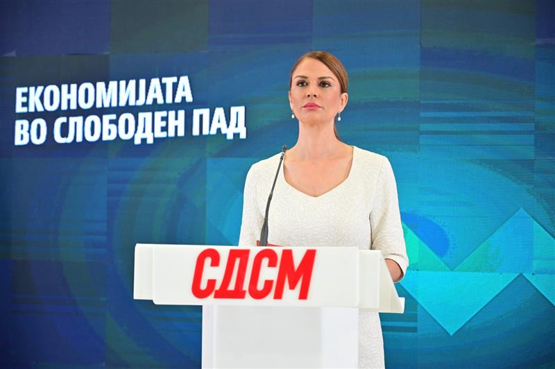 Поповиќ: Лажен патриотизам на Мицкоски, лажни анкети, а наскоро и лажен леб