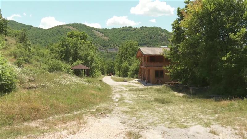 Општина Кратово се уште ја чека времената одлука за забрана на пристап на лицата кои наплаќале пристап до Камени кукли 